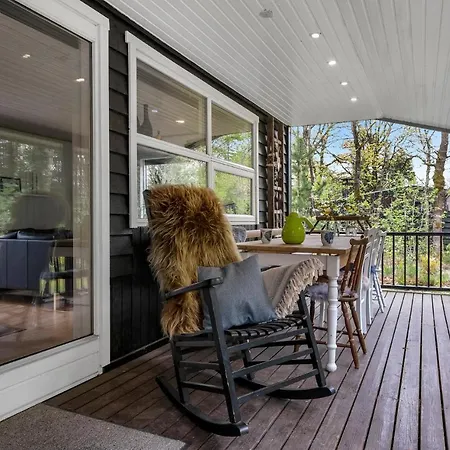 Vakantiehuis Beautiful In With Kitchen *