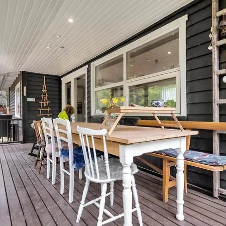 Vakantiehuis Beautiful In With Kitchen