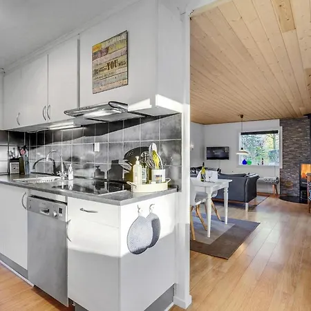 Vakantiehuis Beautiful In With Kitchen *